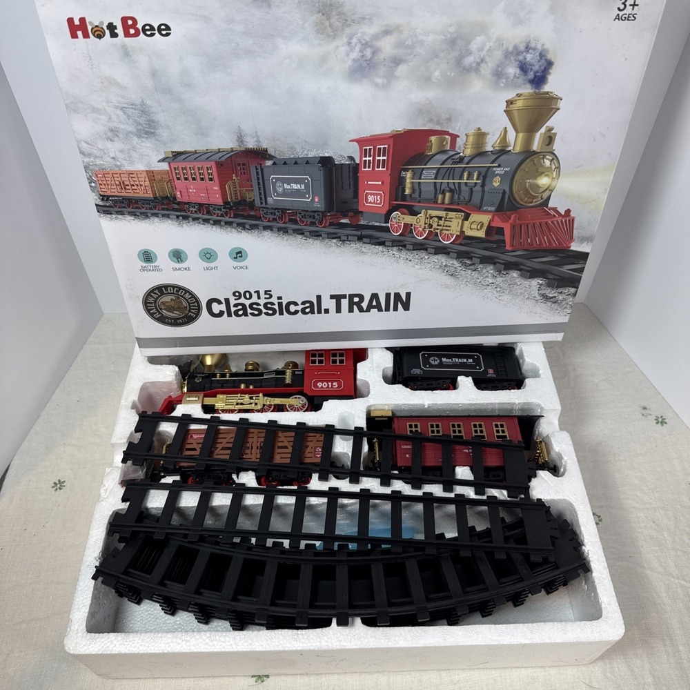 Hot Bee 9015 Classical Train Set Toy Smoke Light Battery Operated w/Train Sound